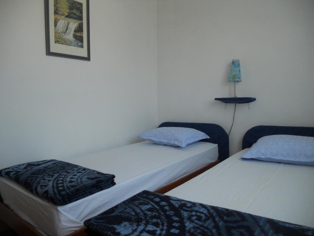 Apartment Guste Šibenik Kamer foto