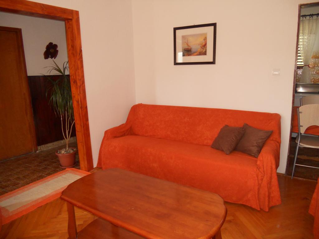 Apartment Guste Šibenik Kamer foto